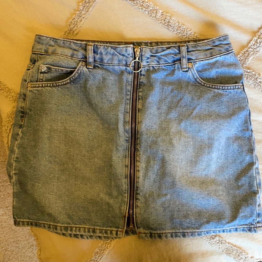 Top shop denim skirt